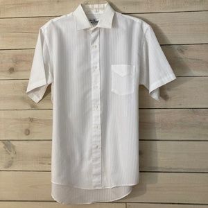 FOUR $5 Men’s S/S Dress Shirts